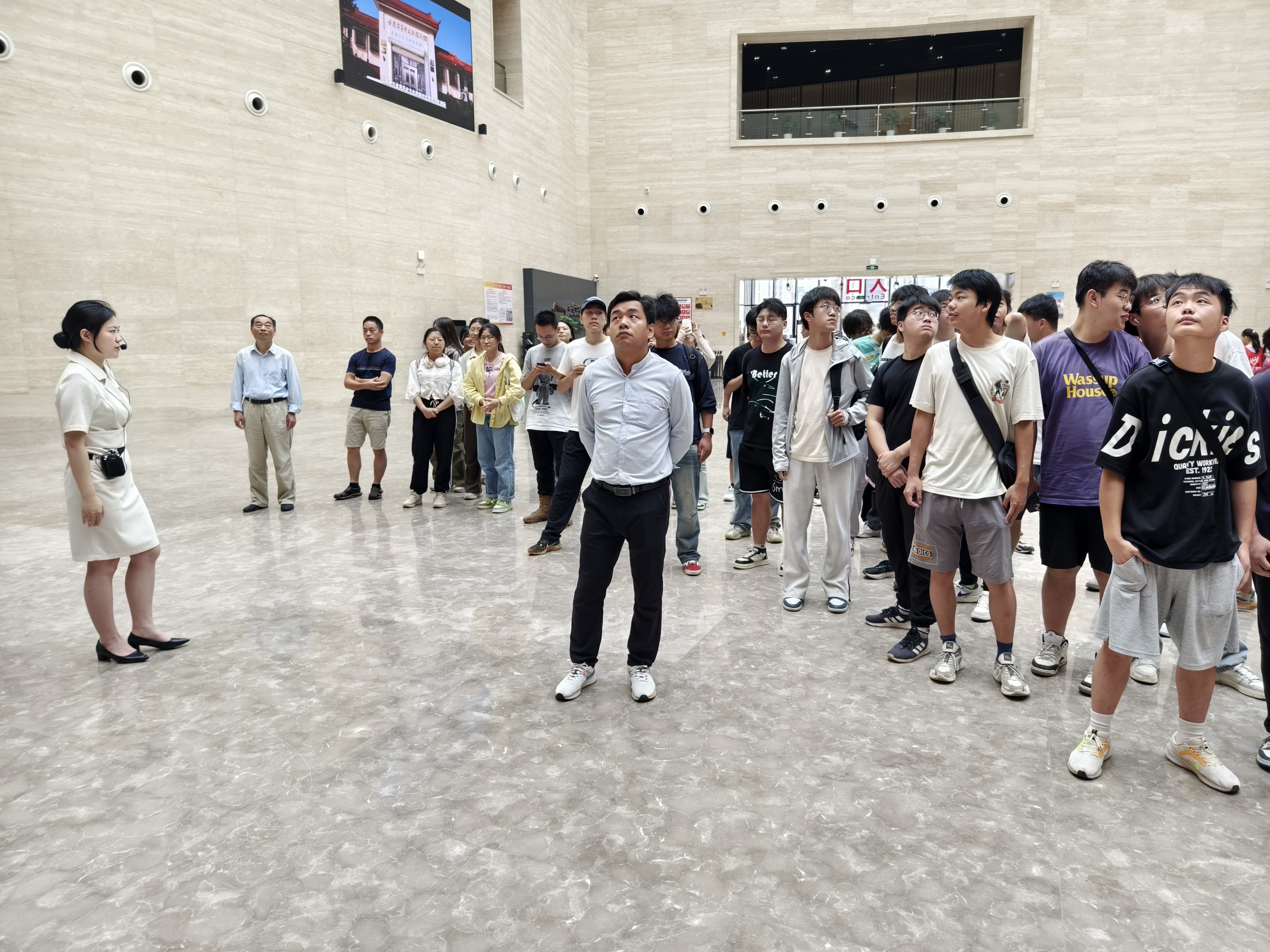弘扬传统文化,传承红色基因——2023级生态学专业赴安庆博物馆开展